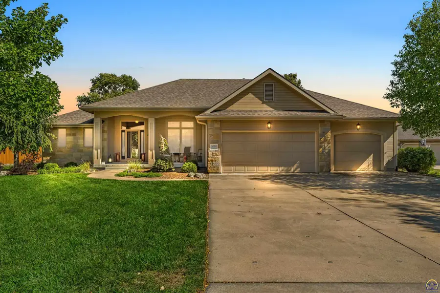5000 NW Sterling Chase Dr, Topeka, KS 66618 - #2