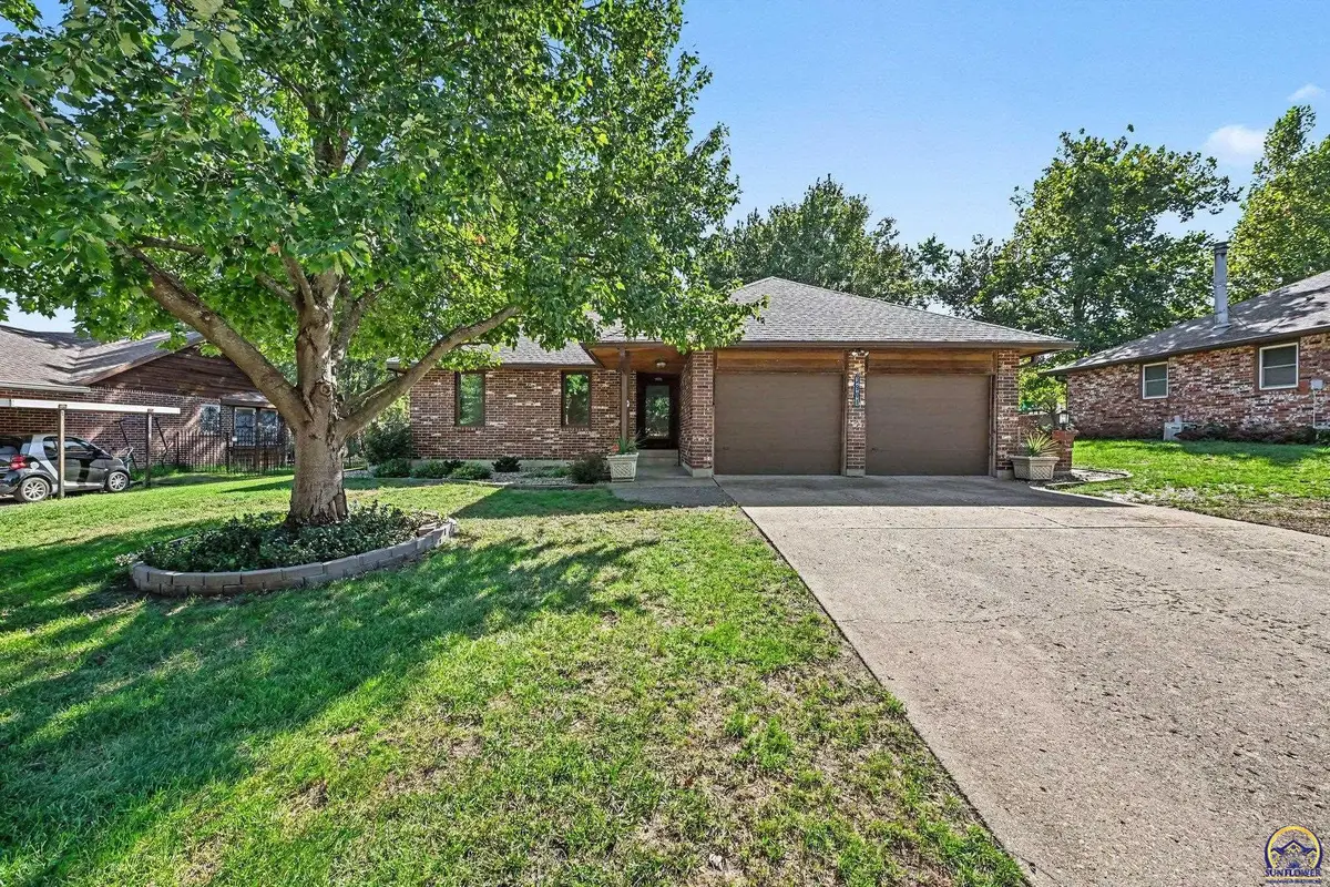 3901 SW 39th St, Topeka, KS 66610 - #1