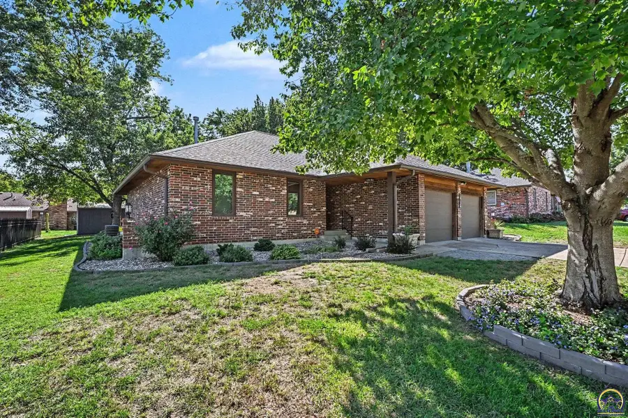 3901 SW 39th St, Topeka, KS 66610 - #3
