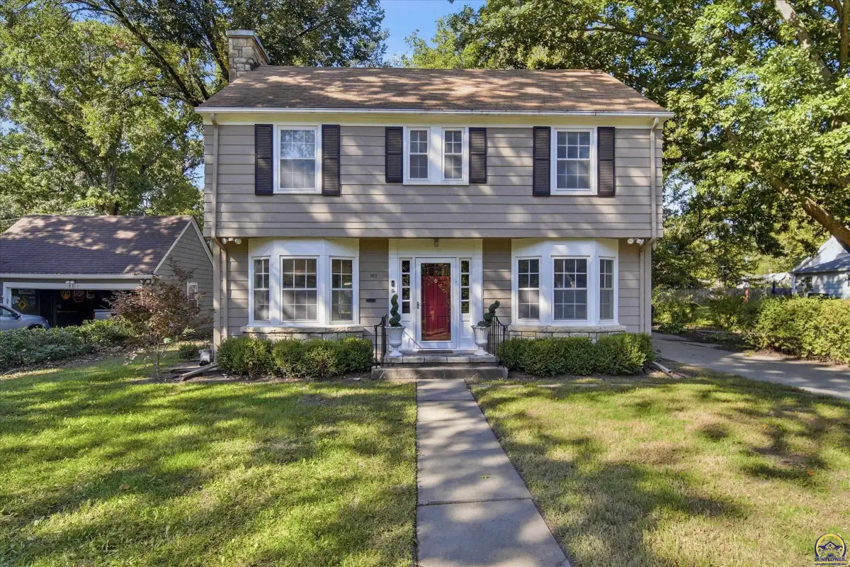 1811 SW Oakley Ave, Topeka, KS 66604 - #1