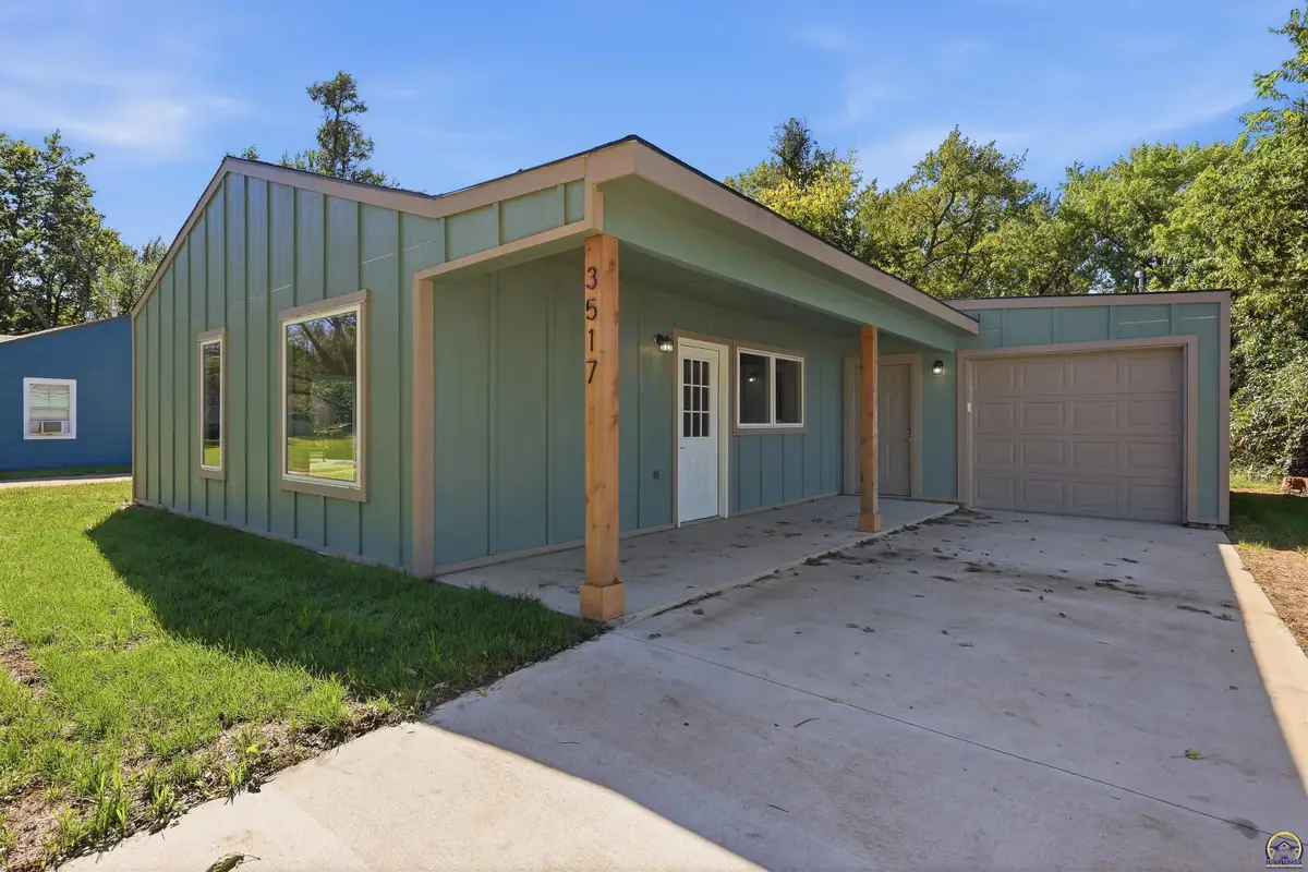3517 SE Girard St, Topeka, KS 66605 - #1