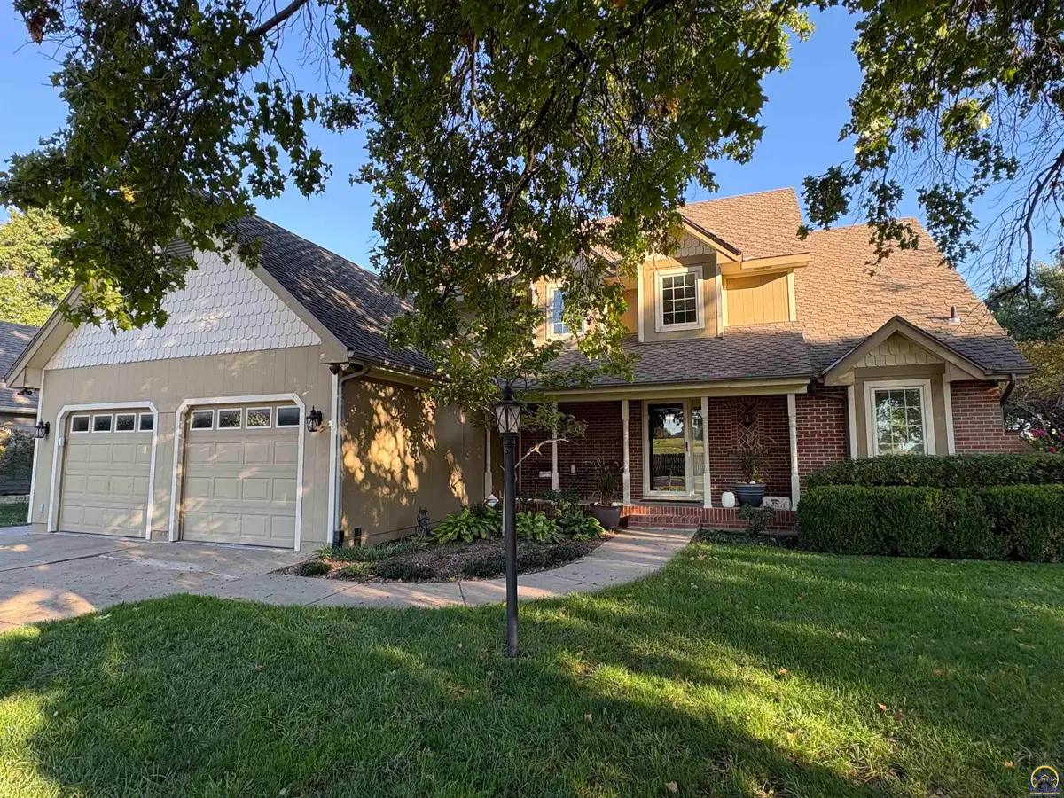 6010 SW 34th Ter, Topeka, KS 66614 - #1