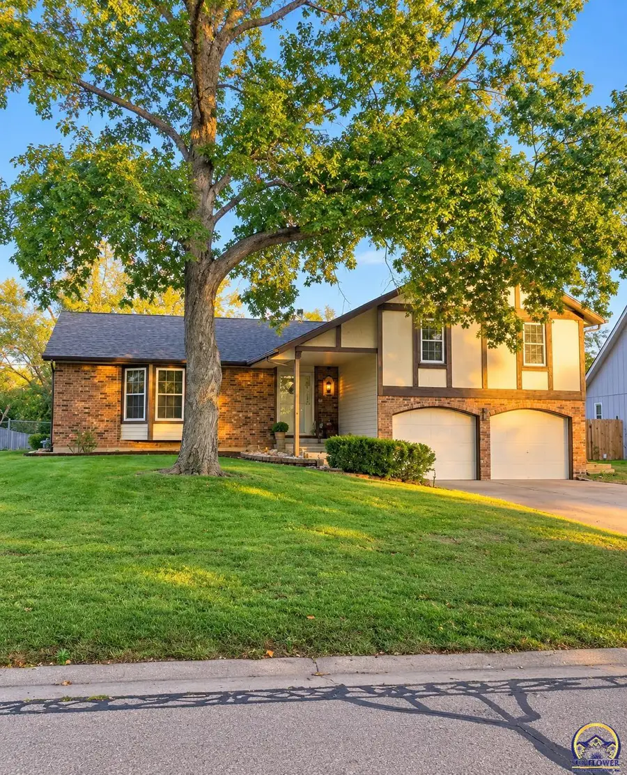 2922 SE Granger St, Topeka, KS 66605 - #2
