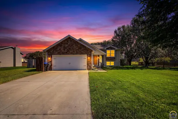 3424 SE Skylark Dr, Topeka, KS 66605