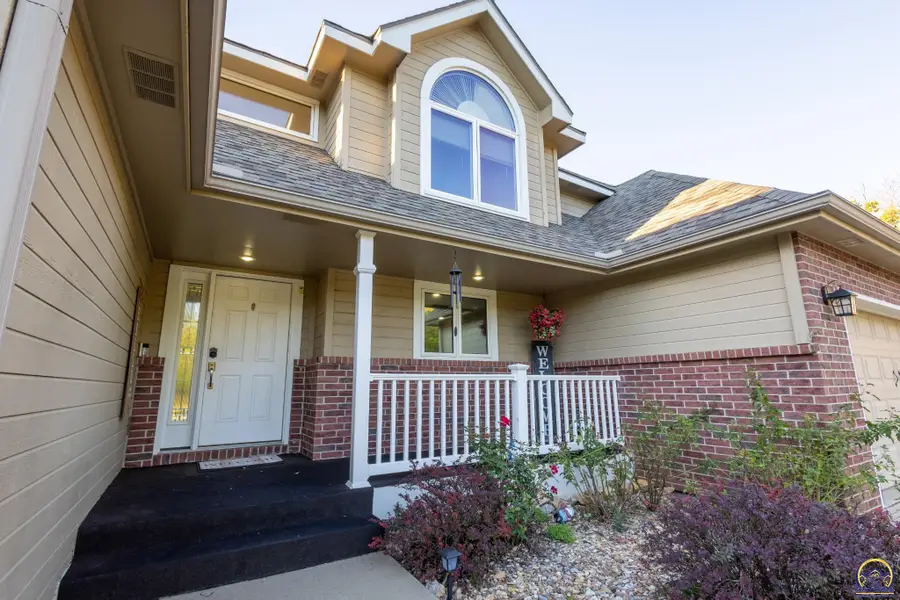 7820 SW Huntoon St, Topeka, KS 66615 - #3