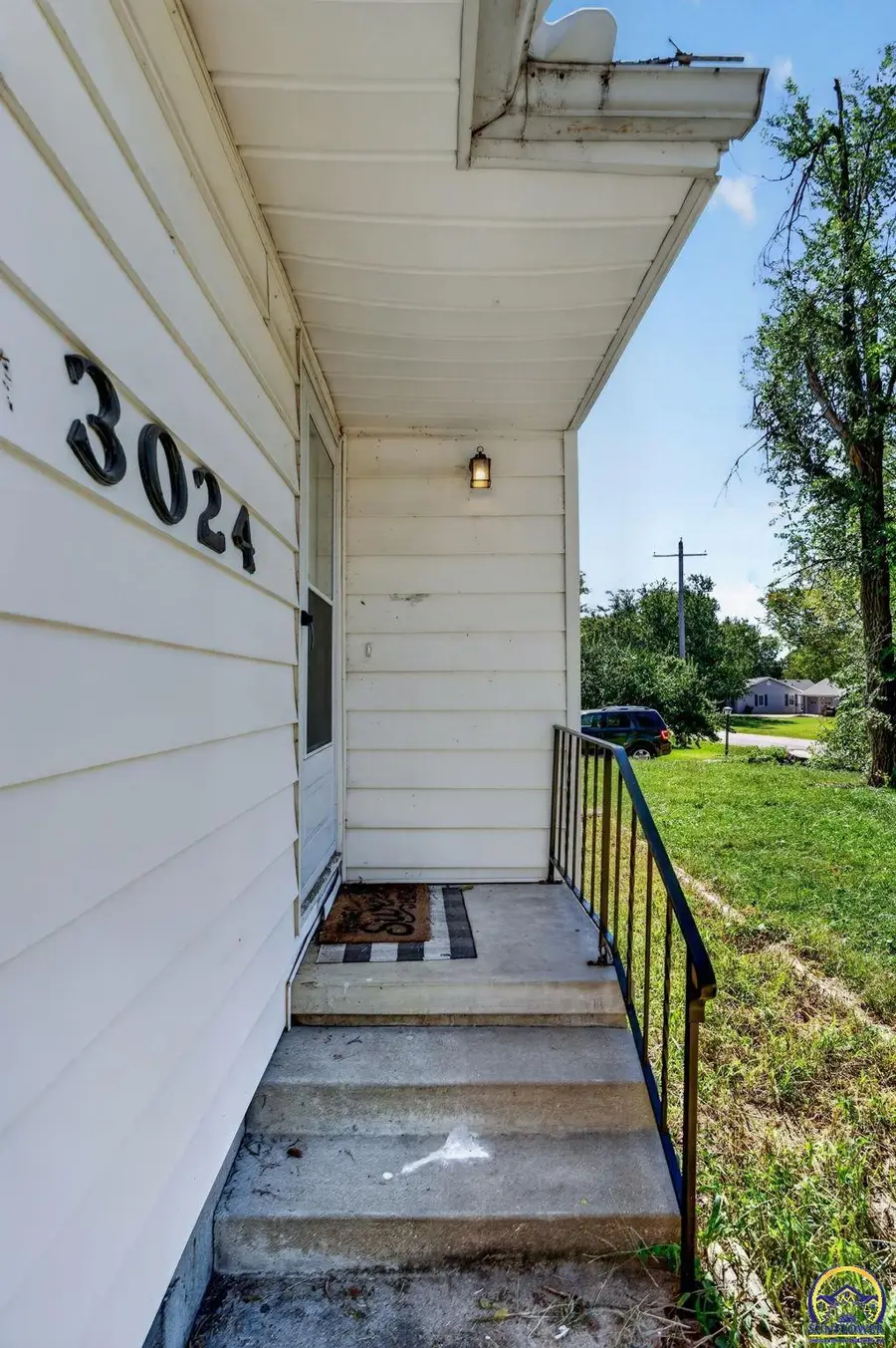 3024 SE Michigan Ave, Topeka, KS 66605 - #2