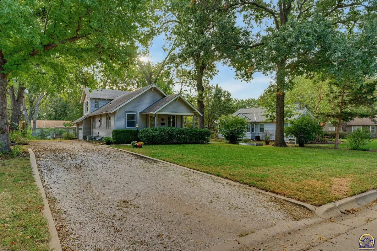 1936 SW High Ave, Topeka, KS 66604 - #1
