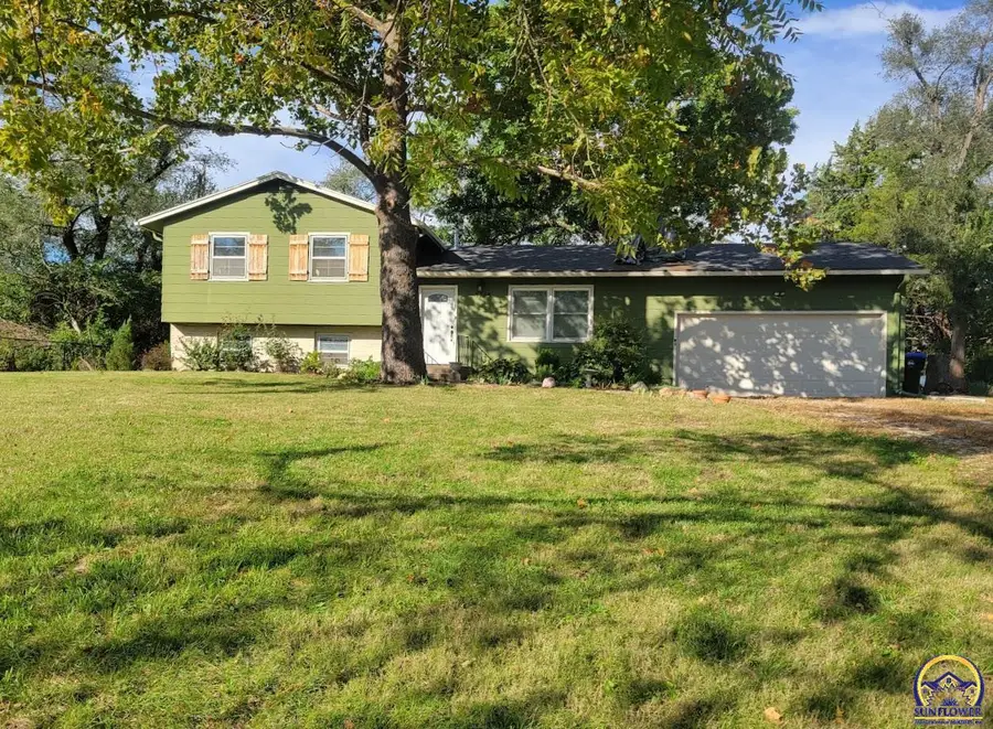 3743 NW Button Rd, Topeka, KS 66618 - #2