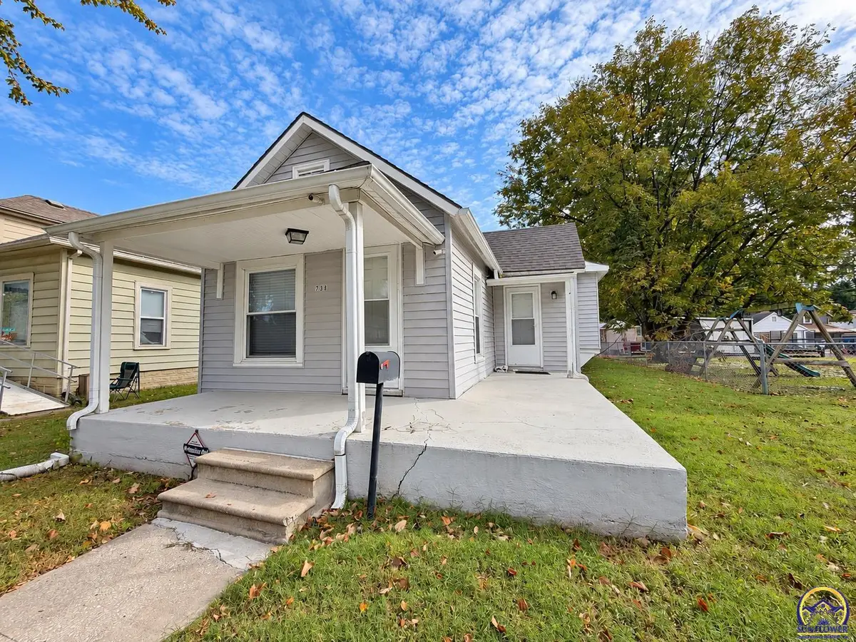738 NE Green St, Topeka, KS 66616 - #1