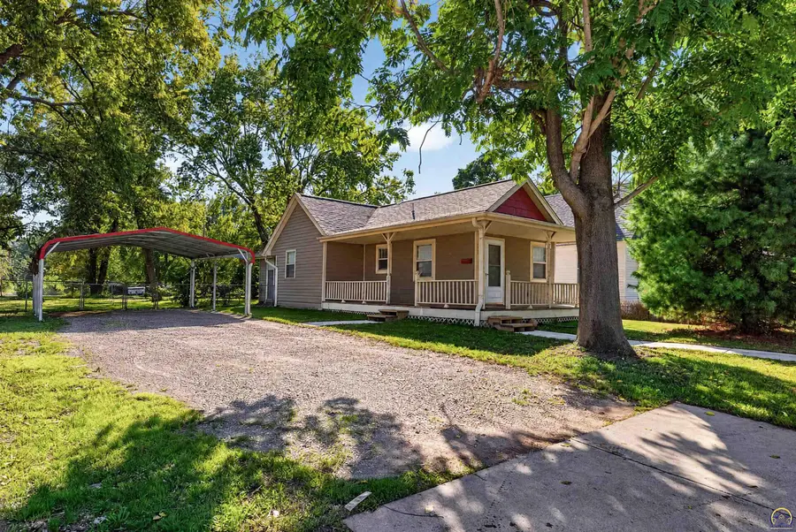 1513 NE Seward Ave, Topeka, KS 66616 - #3