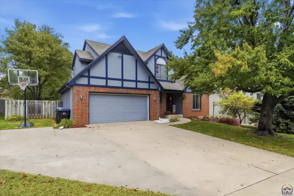 6428 SW 24th St, Topeka, KS 66614
