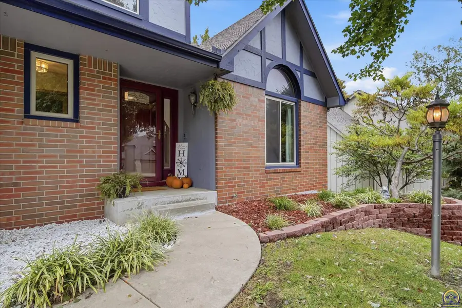 6428 SW 24th St, Topeka, KS 66614 - #2
