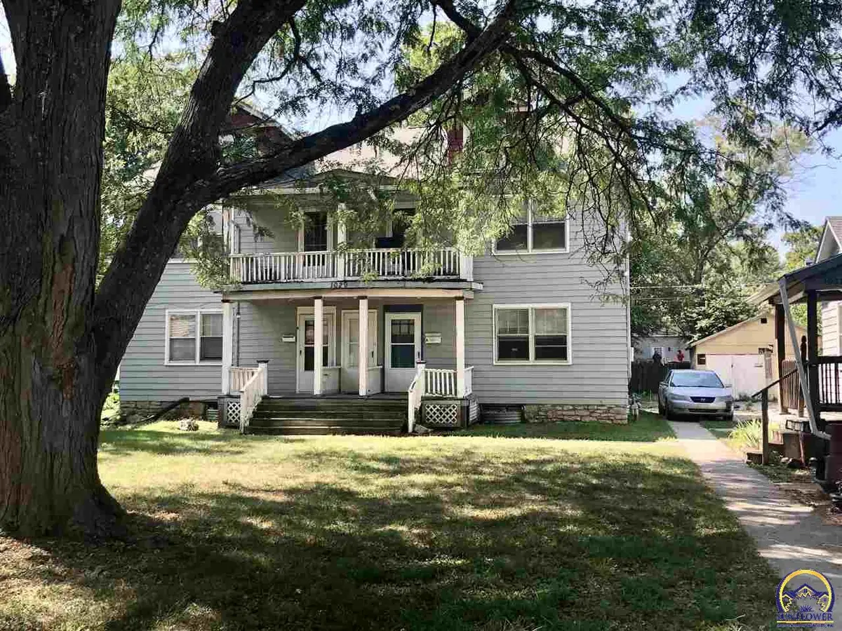 1029 SW Western Ave, Topeka, KS 66604 - #1