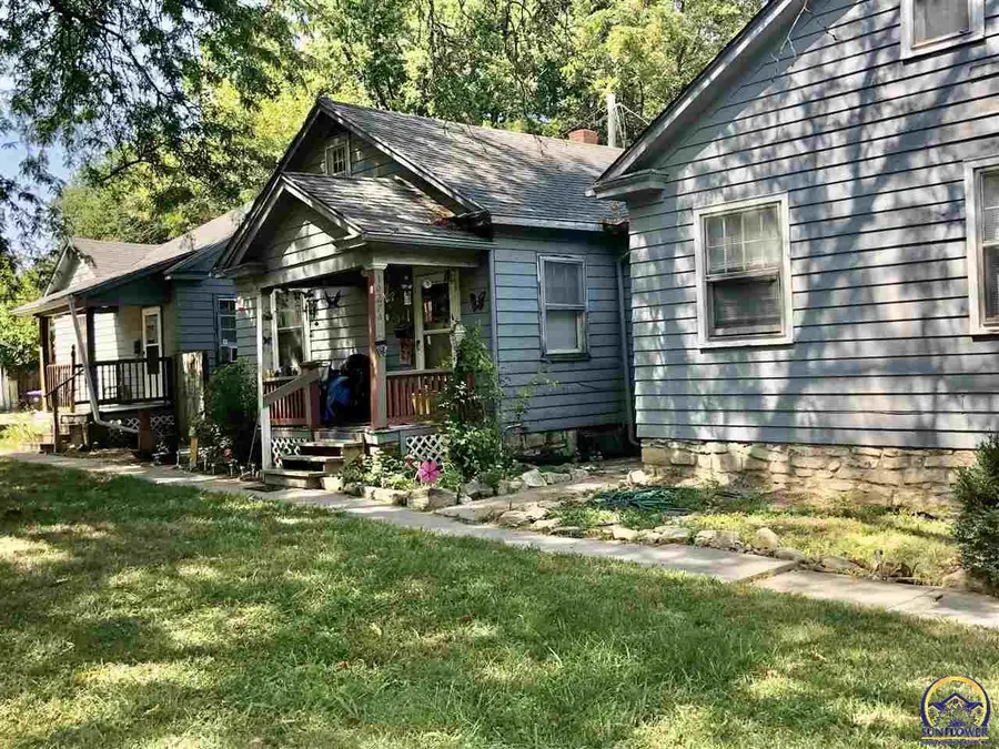 1029 SW Western Ave, Topeka, KS 66604 - #2