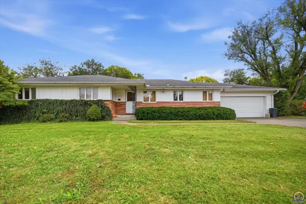 5009 SW 23rd Ter, Topeka, KS 66614