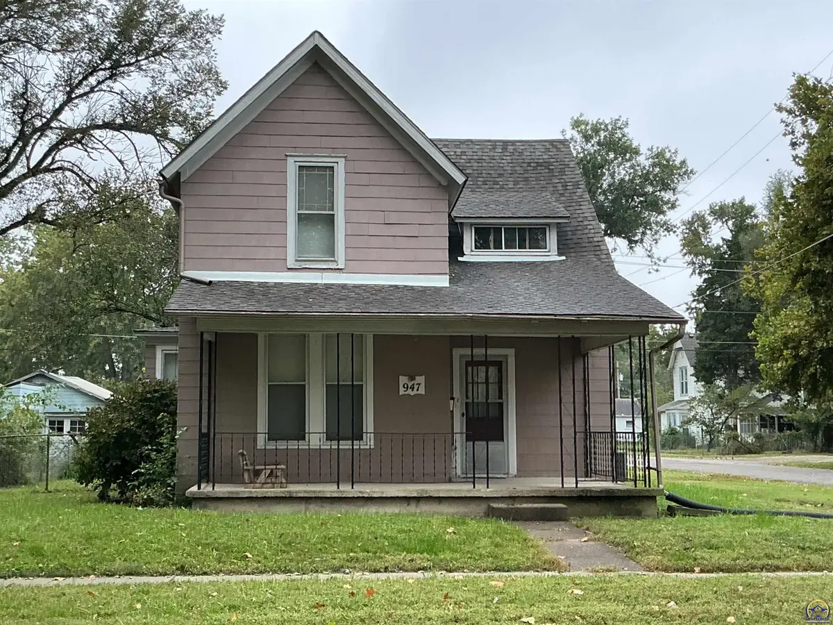 947 NE Chester Ave, Topeka, KS 66616 - #1