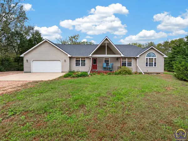 10363 S Rd, Hoyt, KS 66440