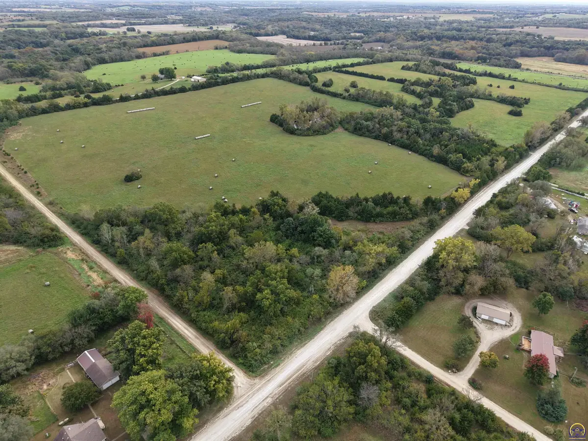 10550 U4 Rd, Hoyt, KS 66440 - #1