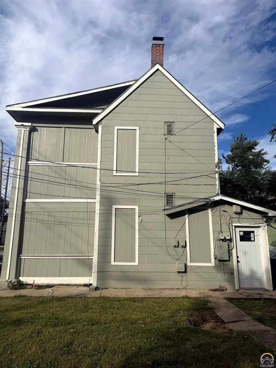 1050 SW 12th St #1198 SW Clay St, Topeka, KS 66604 - #3