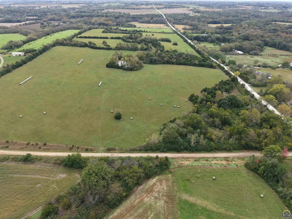 16450 106th St, Hoyt, KS 66440 - #1