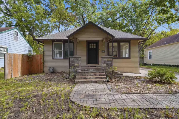 1106 SW Webster Ave, Topeka, KS 66604