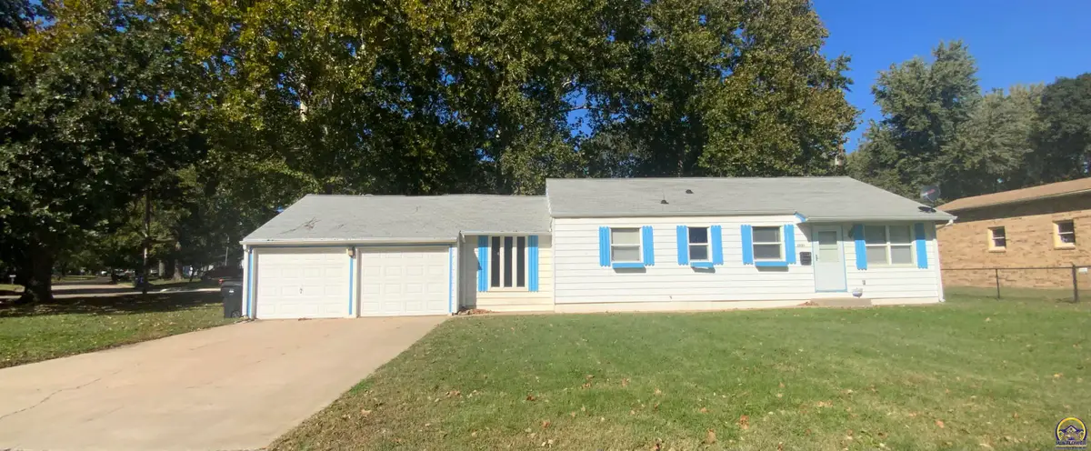 1730 SW Shunga Dr, Topeka, KS 66611 - #1