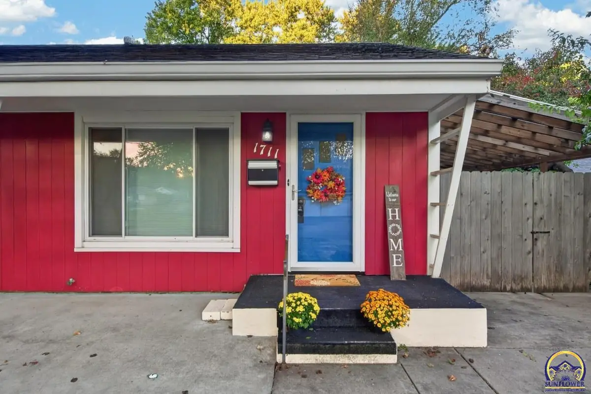1711 SW Mcalister Ave, Topeka, KS 66604 - #1