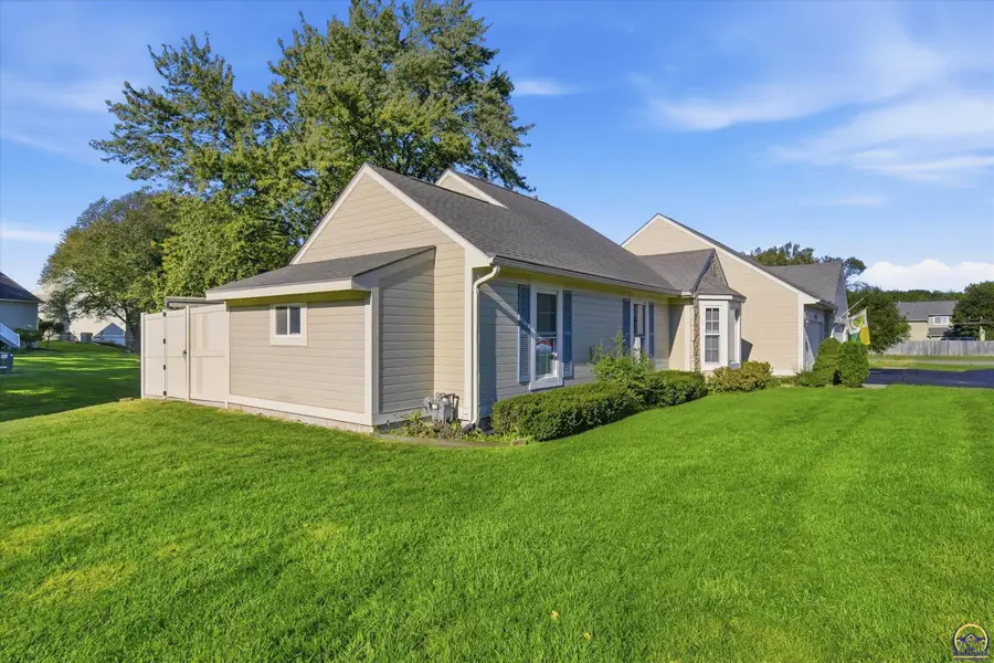 3312 SW Belle Ave, Topeka, KS 66614 - #3