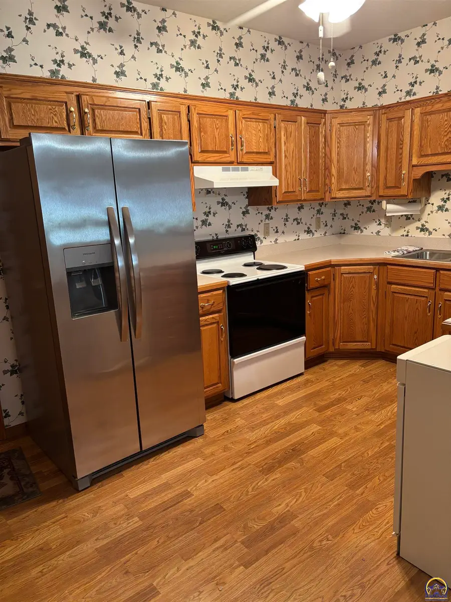 3101 SW Wanamaker Dr #53, Topeka, KS 66614 - #3