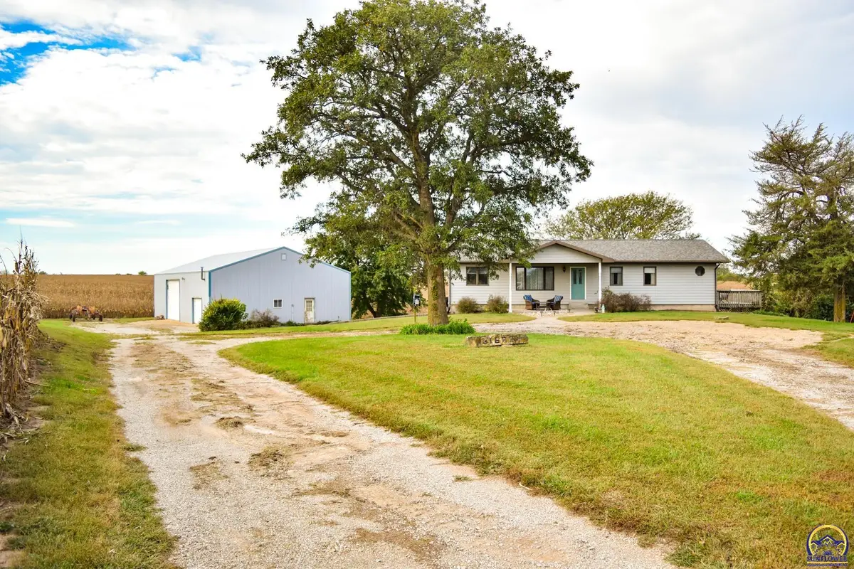 1277 200th St, Hiawatha, KS 66434 - #1