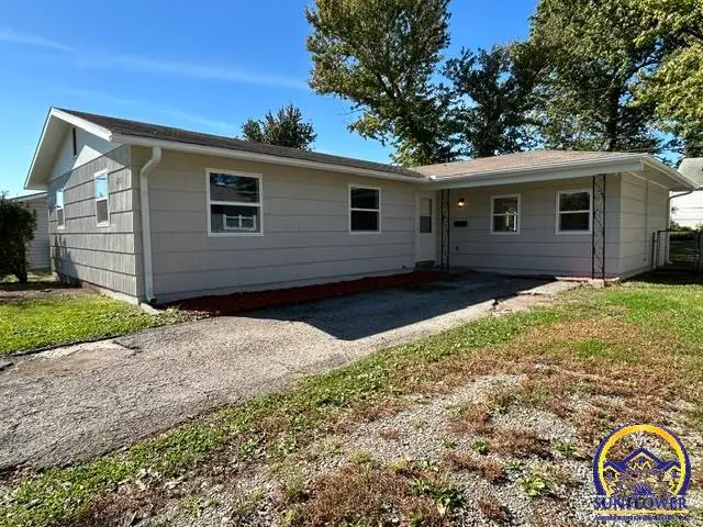 2233 SE Swygart St, Topeka, KS 66605 - #2