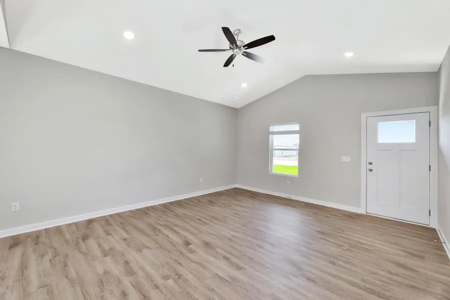 610 Santa Fe Ave, El Dorado, KS 67042 - Image #2