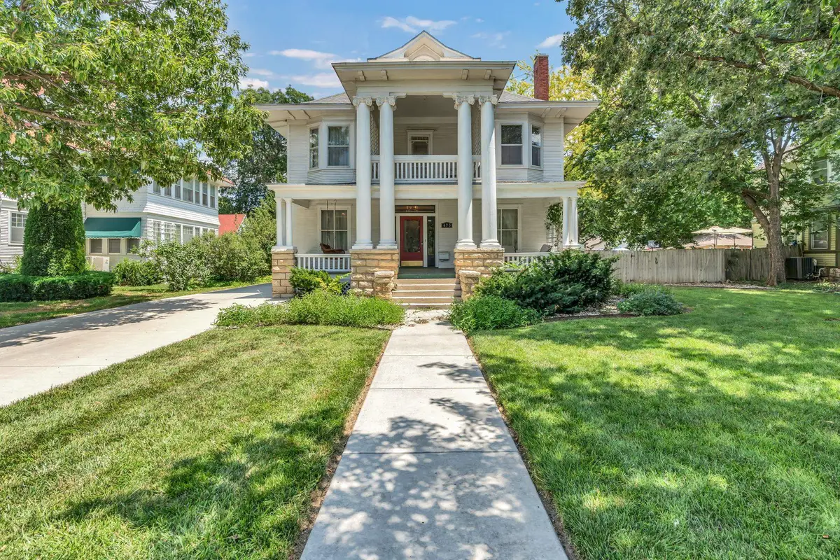 673 S Santa Fe Ave, Salina, KS 67401 - Image #1