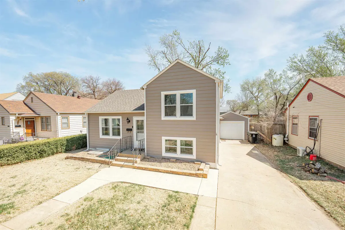 873 S 10th St, Salina, KS 67401 - #1