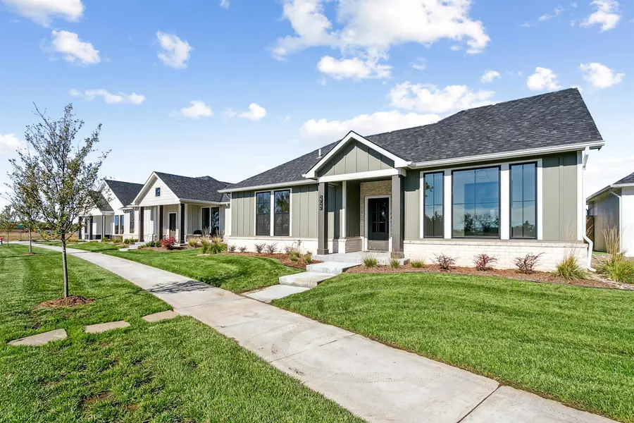 2722 W Shearwater, Wichita, KS 67204 - Image #2