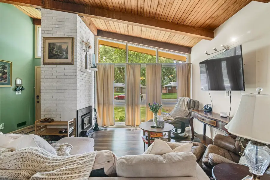 850 N Country Acres Ave, Wichita, KS 67212-3134 - #2