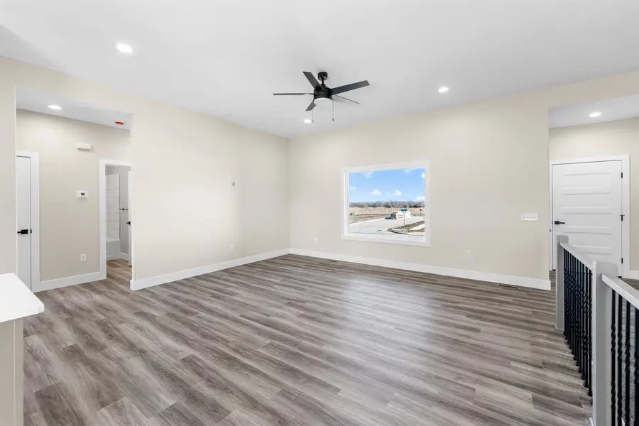 2230 Huntwood Dr, Salina, KS 67401 - #3