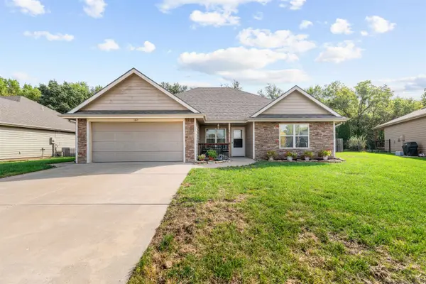 1821 Christy Ln., Salina, KS 67401