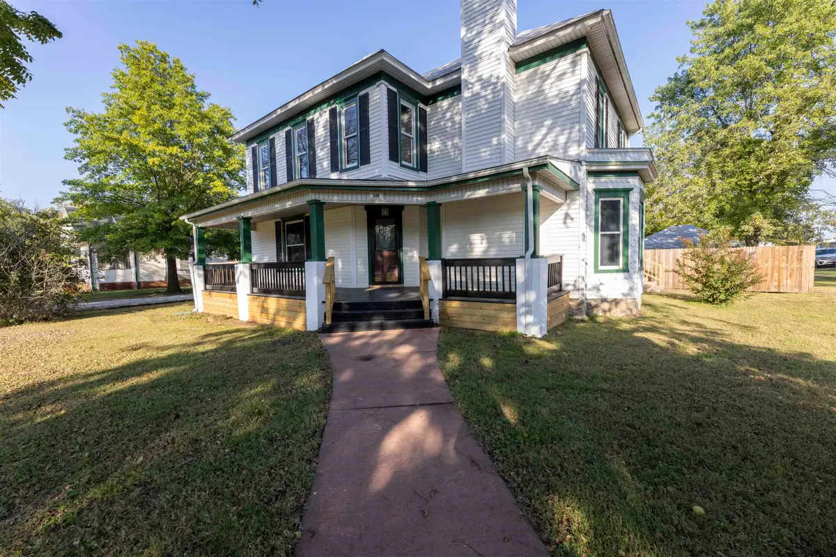 506 N Main St, Moline, KS 67353 - Image #1