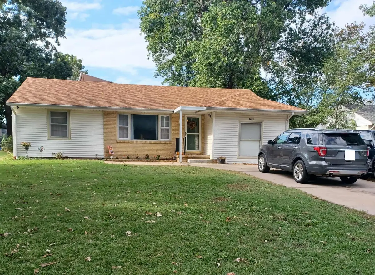 1425 Lawndale Ave, El Dorado, KS 67042 - Image #1