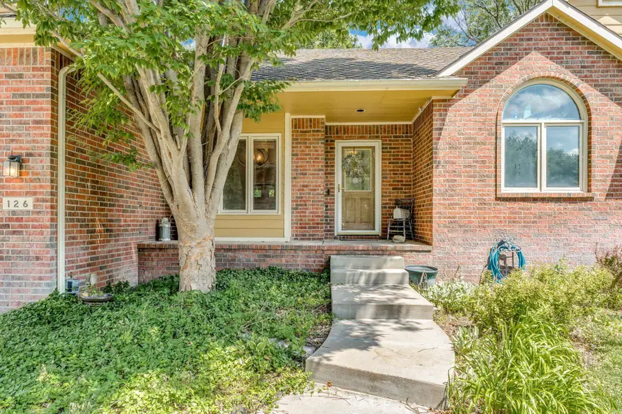 126 S Coach House Rd, Wichita, KS 67235 - #3