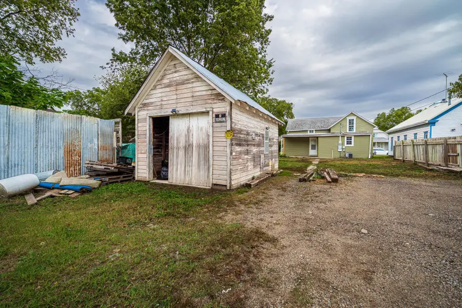 509 E 8th St, Concordia, KS 66901 - Image #3
