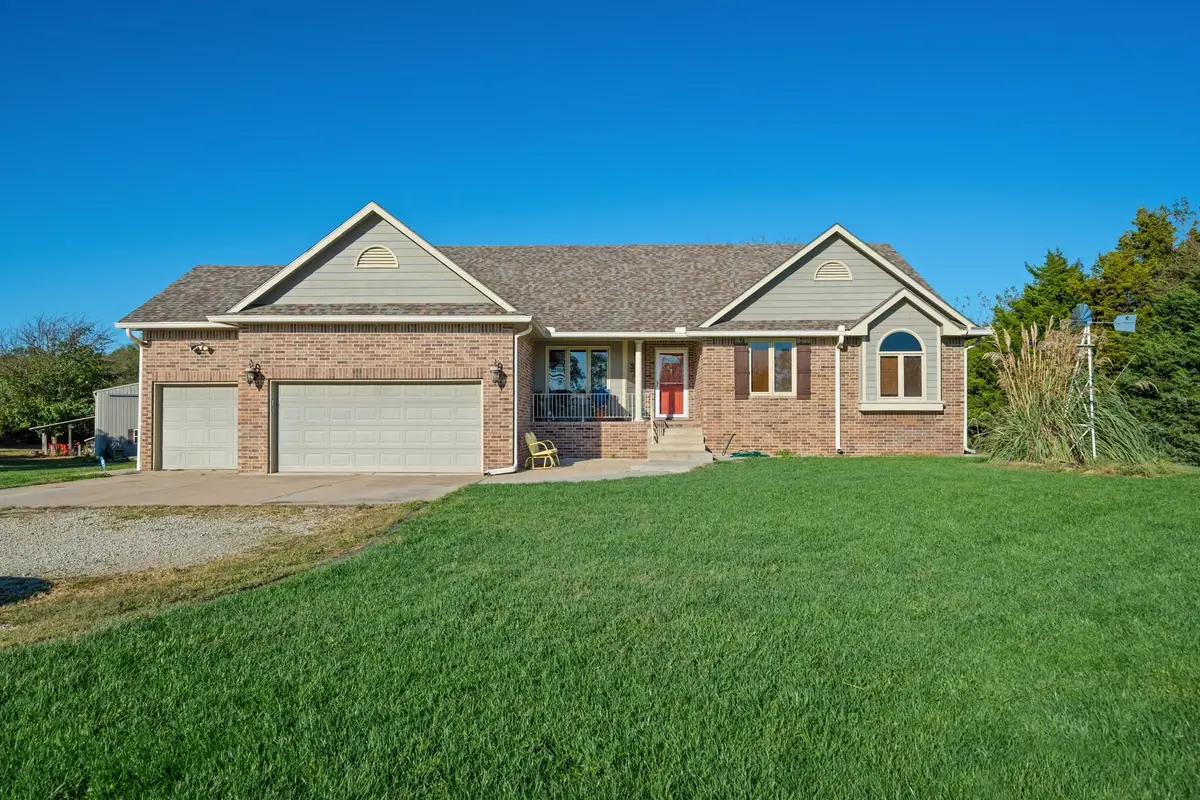 12241 SW Mockingbird Rd, Andover, KS 67002 - Image #1