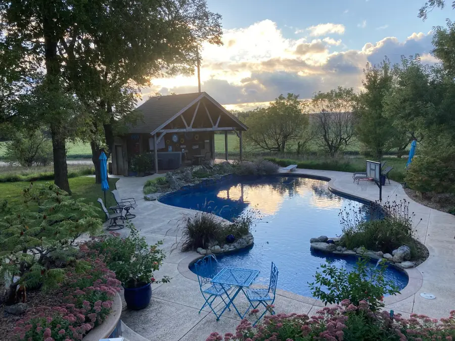 2774 Hawk Road, Abilene, KS 67410 - Image #3