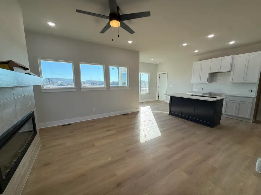 5488 N Toben Dr, Bel Aire, KS 67226 - #3