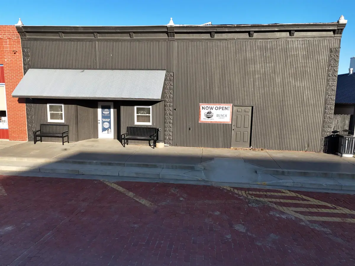 121 Starr Ave, Miltonvale, KS 66938 - Image #1