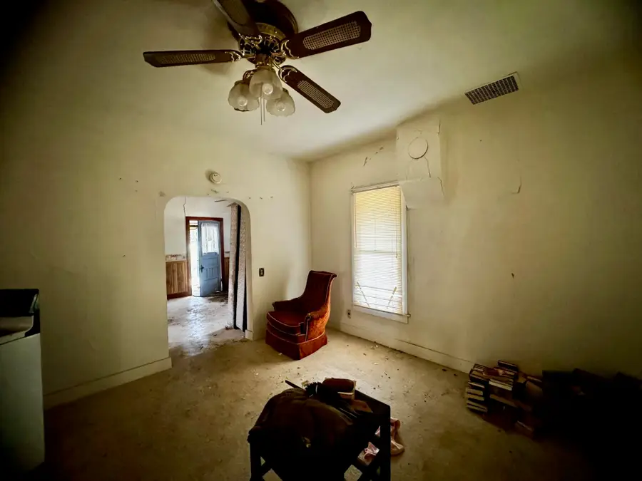 224 N Monroe St, Milan, KS 67105 - Image #2