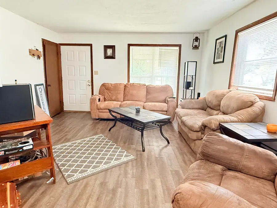 213 S Freeborn, Marion, KS 66861 - Image #3