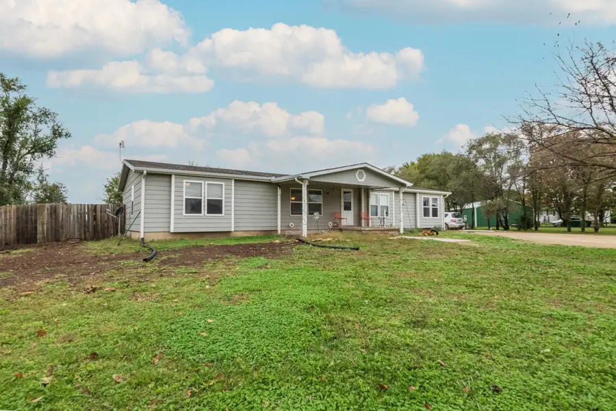 411 SW Pawhuska St, Andover, KS 67002 - Image #2