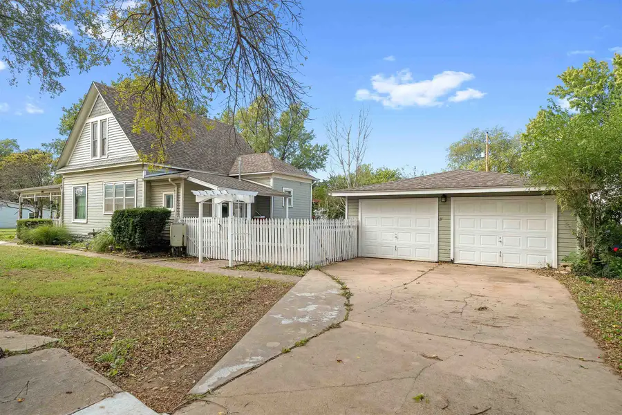 203 N Lee St, Clearwater, KS 67026 - Image #2